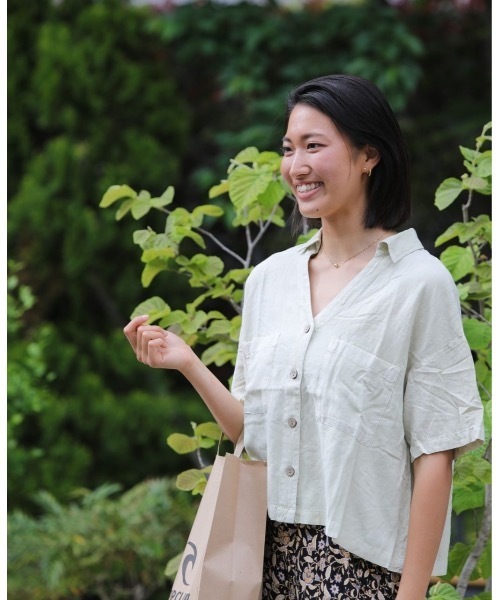 rip curl(リップカール)の「【RIPCURL(リップカール)】レディースプレミアムリネン半袖シャツ PREMIUM LINEN SHIRT(シャツ/ブラウス・レディース・オフホワイト/バイオレット・MEDIUM/SMALL/X-SMALL)」の9枚目の写真