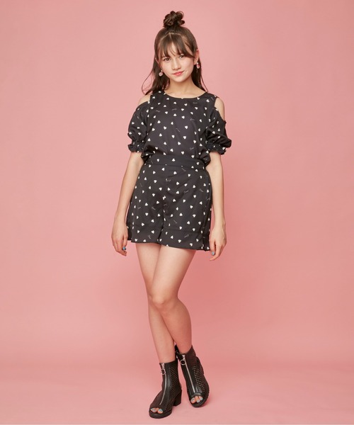 JENNI love(ジェニィラブ)の「ハート総柄肩あきブラウス(シャツ/ブラウス・キッズ・ブラック/アイボリー・150cm/130cm/140cm/160cm)」の7枚目の写真