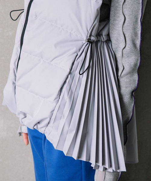 MARECHAL TERRE（マルシャルテル）の「プリーツダウンベスト（ダウンベスト・レディース・ブラック/ベージュ/グレー・MEDIUM）」の17枚目の写真