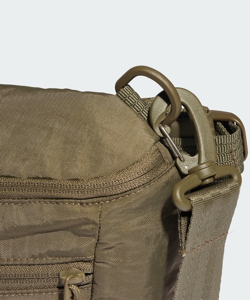 adidas（アディダス）の「アディダス アドベンチャー ウエストバッグ / アディダスオリジナルス adidas Originals（ボディバッグ/ウエストポーチ・メンズ・ブラック/グリーン・FREE）」の17枚目の写真