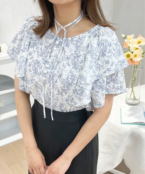 apres jour(アプレジュール)の「ストラップデザインブラウス【ZOZOTOWN限定アイテム】(シャツ/ブラウス・レディース・ピンクベージュ/ブラック系その他/オフホワイト/サックスブルー・フリー/X-LARGE)」の3枚目の写真