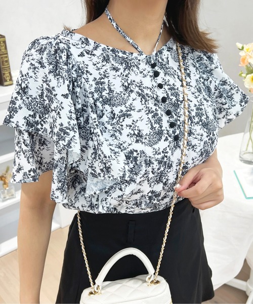 apres jour(アプレジュール)の「ストラップデザインブラウス【ZOZOTOWN限定アイテム】(シャツ/ブラウス・レディース・ピンクベージュ/ブラック系その他/オフホワイト/サックスブルー・フリー/X-LARGE)」の6枚目の写真