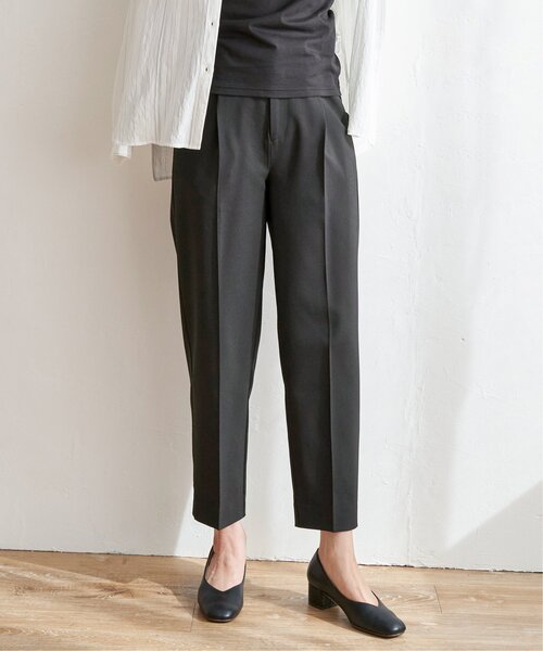 ikka（イッカ）の「リネンライクテーパードパンツ（その他パンツ・レディース・ベージュ/ブルー系その他/ブラック・M/L）」の2枚目の写真