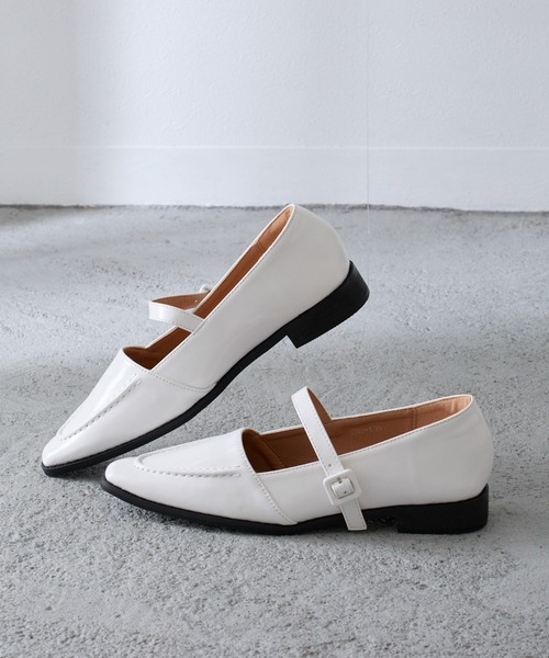 Birthday room（バースデイルーム）の「ストラップ付フラットパンプス（ドレスシューズ・レディース・ブラック/アイボリー・24.5/23.5）」の21枚目の写真