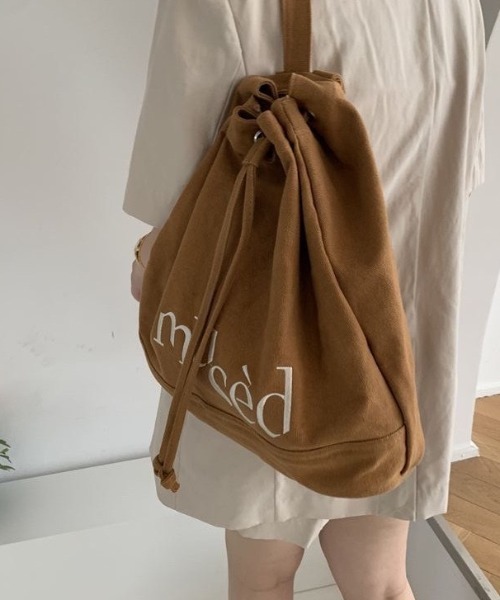 LAC-VERT(ラック・ヴェール)の「【新色登場】musedキャンバス巾着ナップサック【動画あり】(バックパック/リュック・レディース・ブラック/ブラウン/ホワイト/グリーン/ライトグレー/ライトブルー・FREE)」の4枚目の写真