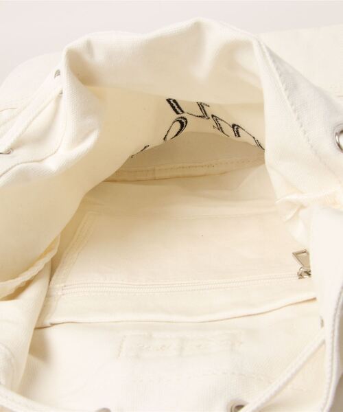 LAC-VERT(ラック・ヴェール)の「【新色登場】musedキャンバス巾着ナップサック【動画あり】(バックパック/リュック・レディース・ブラック/ブラウン/ホワイト/グリーン/ライトグレー/ライトブルー・FREE)」の7枚目の写真