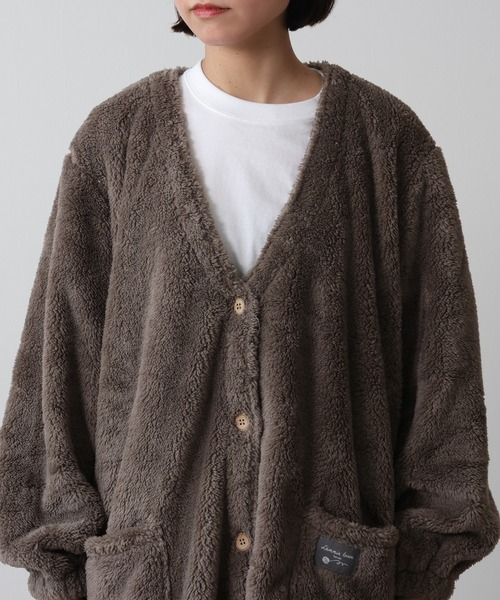 emesuelee（エメスーリー）の「シープタッチV開きロングガウン（ガウン