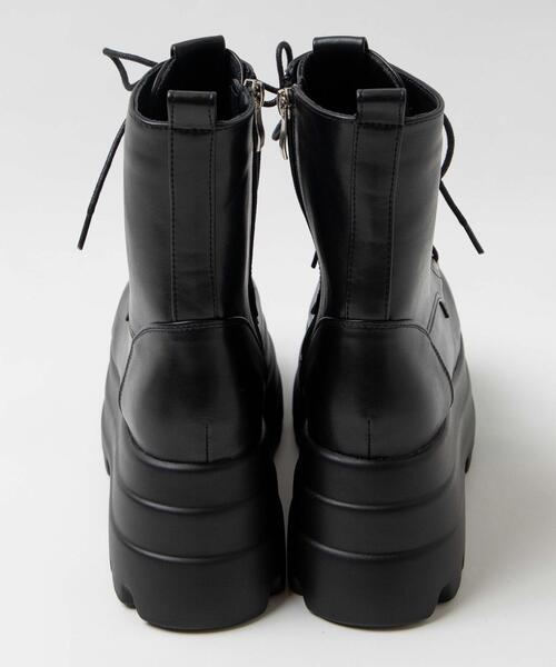WEGO(ウィゴー)の「WEGO/ボリュームレースアップショートブーツ(ブーツ・レディース・ブラック・MEDIUM/LARGE)」の18枚目の写真