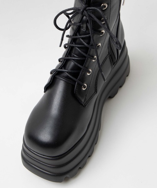 WEGO(ウィゴー)の「WEGO/ボリュームレースアップショートブーツ(ブーツ・レディース・ブラック・MEDIUM/LARGE)」の7枚目の写真