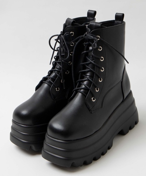 WEGO(ウィゴー)の「WEGO/ボリュームレースアップショートブーツ(ブーツ・レディース・ブラック・MEDIUM/LARGE)」の4枚目の写真