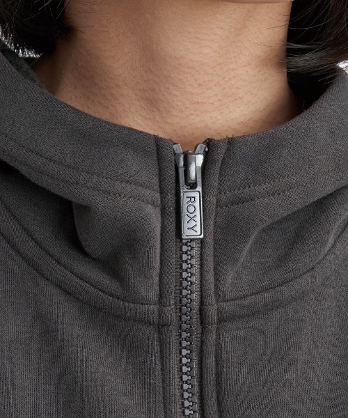 ROXY（ロキシー）の「JIVY ZIP/ロキシー胸アップリケ調ブランドロゴフルジップアップパーカー・フーディ（パーカー・レディース・グリーン/ブラック/グレー・SMALL/MEDIUM/LARGE/X-LARGE）」の11枚目の写真