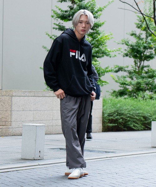 FILA(フィラ)の「【FILA/フィラ】デカロゴプリント 裏起毛フーディー プルパーカー(パーカー・メンズ・杢グレー/ブラック/ホワイト/ネイビー・MEDIUM/LARGE/X-LARGE)」の22枚目の写真