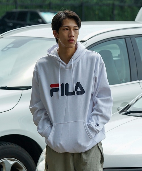 FILA(フィラ)の「【FILA/フィラ】デカロゴプリント 裏起毛フーディー プルパーカー(パーカー・メンズ・杢グレー/ブラック/ホワイト/ネイビー・MEDIUM/LARGE/X-LARGE)」の6枚目の写真