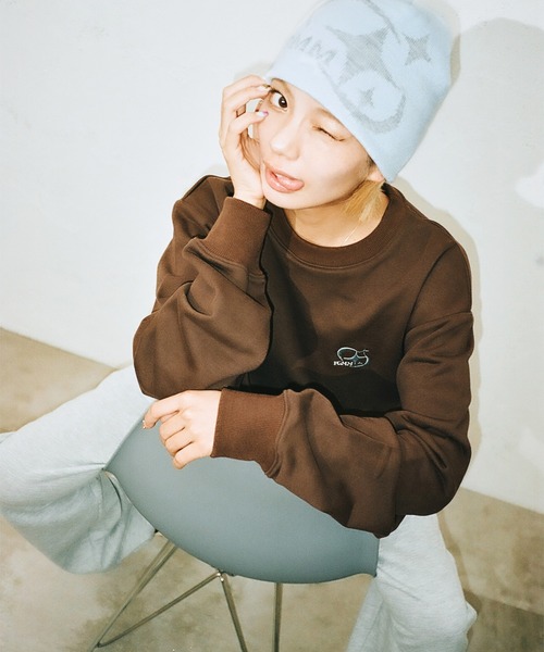 FCMM(エフシーエムエム)の「【日本限定アイテム】COSMIC LOGO CREWNECK/コズミックロゴクルーネック(スウェット・メンズ・ブラック/グレー/ブラウン・SMALL/LARGE)」の15枚目の写真