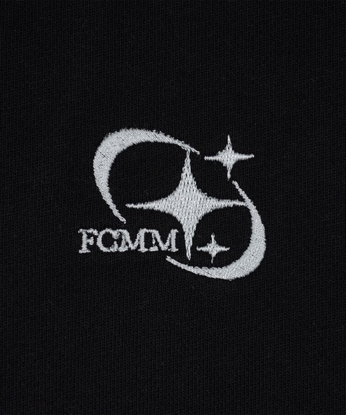 FCMM(エフシーエムエム)の「【日本限定アイテム】COSMIC LOGO CREWNECK/コズミックロゴクルーネック(スウェット・メンズ・ブラック/グレー/ブラウン・SMALL/LARGE)」の10枚目の写真