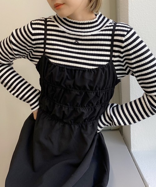 one after another NICE CLAUP(ワンアフターアナザーナイスクラップ)の「【先行予約】シャーリングキャミワンピース(ワンピース・レディース・アイボリー/ブラック系その他/ブラック/サックスブルー・FREE)」の19枚目の写真
