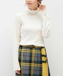 リブ イン コンフォート メロウ遣いで華やぎプラス 綿混素材のタートルネックリブカットソートップス