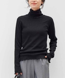 リブ イン コンフォート メロウ遣いで華やぎプラス 綿混素材のタートルネックリブカットソートップス