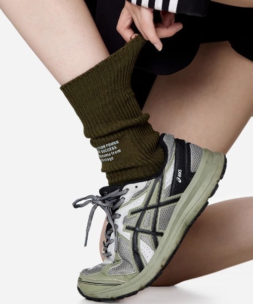 Vipoa(ヴィポア)の「ロゴデザイン厚手クルーリブソックス(ソックス/靴下・レディース・イエロー/カーキ/グレー/ホワイト/ブラック・FREE)」の7枚目の写真