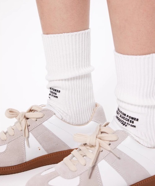 Vipoa(ヴィポア)の「ロゴデザイン厚手クルーリブソックス(ソックス/靴下・レディース・イエロー/カーキ/グレー/ホワイト/ブラック・FREE)」の14枚目の写真