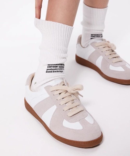 Vipoa(ヴィポア)の「ロゴデザイン厚手クルーリブソックス(ソックス/靴下・レディース・イエロー/カーキ/グレー/ホワイト/ブラック・FREE)」の13枚目の写真