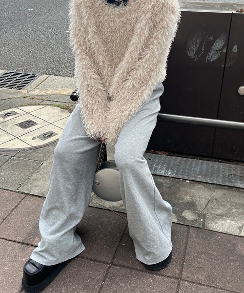 chuclla(チュクラ)の「フェザーヤーン クロップド ワイドプルオーバー chw23a063(その他トップス・レディース・ブラック/ライトベージュ・FREE)」の18枚目の写真
