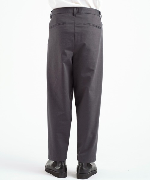 ATTACHMENT（アタッチメント）の「STUDIOUS別注 2TUCK WIDE