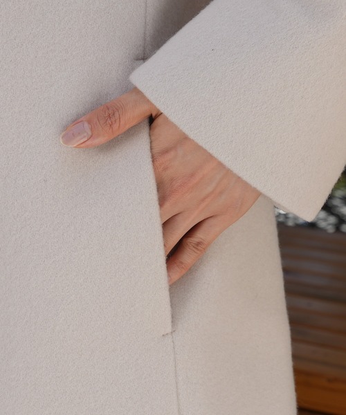 TRUDEA（トルディア）の「PECOLAMスタンドコート（その他アウター・レディース・ブラック/モカ/ベージュ・MEDIUM/LARGE）」の17枚目の写真