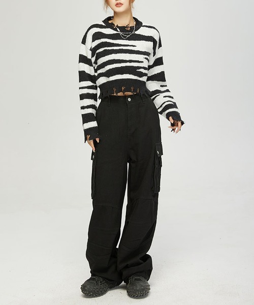 HOOK(フック)の「【HOOK】for girls ゼブラ模様ニット ショット丈(ニット/セーター・レディース・ホワイト/ピンク・S/L/M)」の5枚目の写真