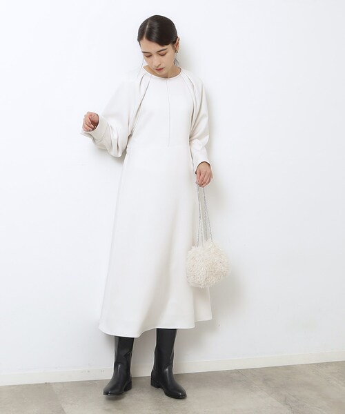 OPAQUE.CLIP（オペークドットクリップ）の「◆配色ステッチ フィット＆フレアワンピース【洗濯機洗い可】（ワンピース・レディース・サンドベージュ/ブラック/オフホワイト・36/38）」の5枚目の写真