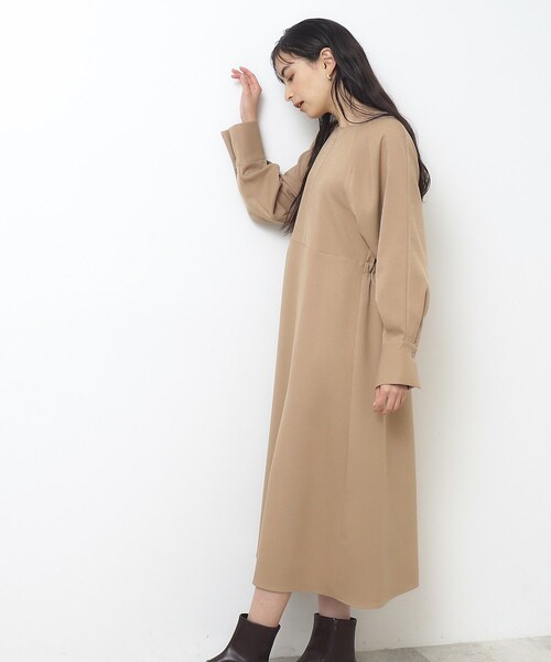 OPAQUE.CLIP（オペークドットクリップ）の「◆配色ステッチ フィット＆フレアワンピース【洗濯機洗い可】（ワンピース・レディース・サンドベージュ/ブラック/オフホワイト・36/38）」の9枚目の写真