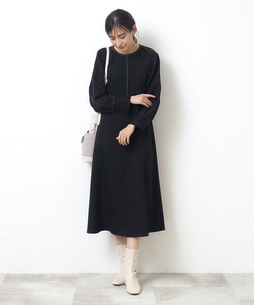 OPAQUE.CLIP（オペークドットクリップ）の「◆配色ステッチ フィット＆フレアワンピース【洗濯機洗い可】（ワンピース・レディース・サンドベージュ/ブラック/オフホワイト・36/38）」の10枚目の写真