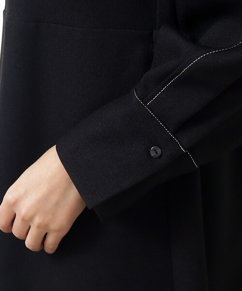 OPAQUE.CLIP（オペークドットクリップ）の「◆配色ステッチ フィット＆フレアワンピース【洗濯機洗い可】（ワンピース・レディース・サンドベージュ/ブラック/オフホワイト・36/38）」の18枚目の写真