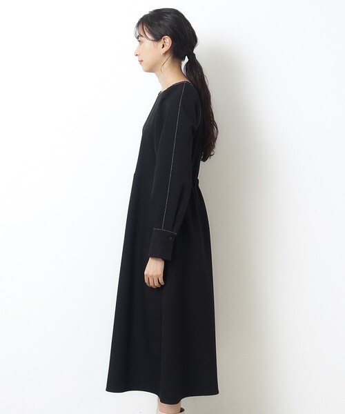 OPAQUE.CLIP（オペークドットクリップ）の「◆配色ステッチ フィット＆フレアワンピース【洗濯機洗い可】（ワンピース・レディース・サンドベージュ/ブラック/オフホワイト・36/38）」の21枚目の写真