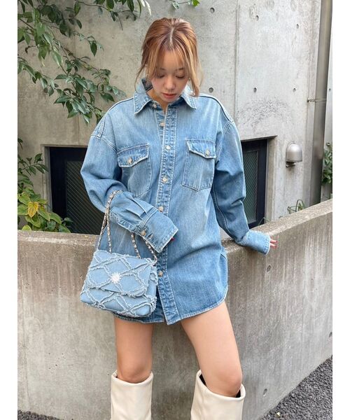 EVRIS（エヴリス）の「フリンジデニムショルダーBAG（ショルダーバッグ・レディース・ライトブルー/インディゴブルー・FREE）」の5枚目の写真