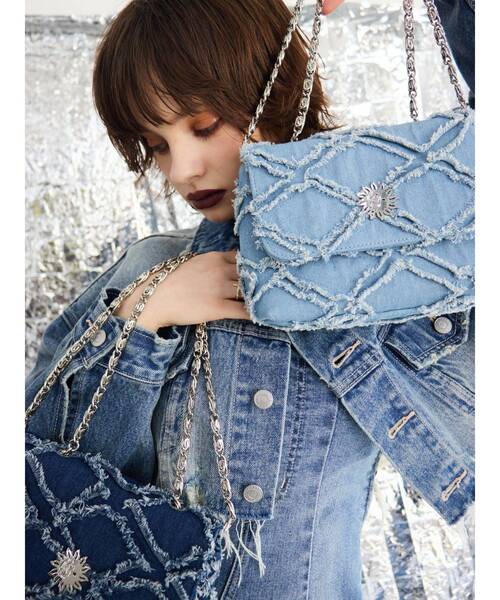 EVRIS（エヴリス）の「フリンジデニムショルダーBAG（ショルダーバッグ・レディース・ライトブルー/インディゴブルー・FREE）」の9枚目の写真