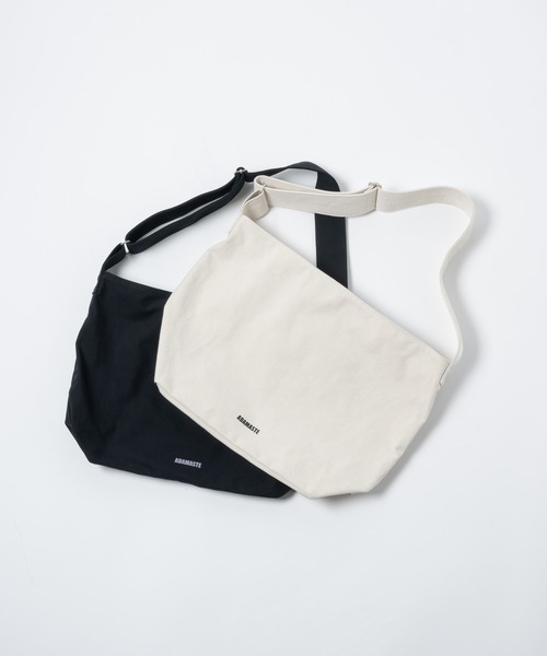 ADAMASTE（アダマスト）の「ビッグキャンバスショルダーバッグ/ニュースペーパーバッグ（ショルダーバッグ・メンズ・ブラック/アイボリー・FREE）」の20枚目の写真