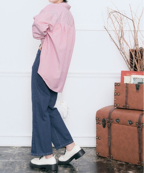 kirakiraShop（キラキラショップ）の「パール ボタン ストライプ シャツ（シャツ/ブラウス・レディース・ネイビー/ベージュ/レッド/グリーン・FREE）」の7枚目の写真