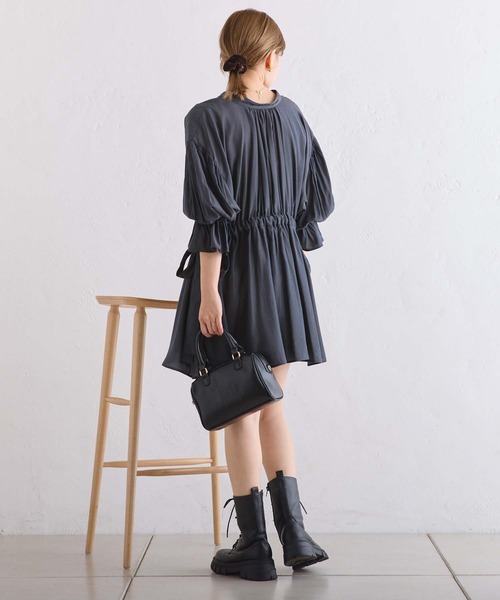 one after another NICE CLAUP（ワンアフターアナザーナイスクラップ）の「サイドリボン/ウェストドロストチュニック【WEB限定商品】（チュニック・レディース・チャコールグレー/アイボリー/ピンク・FREE）」の8枚目の写真