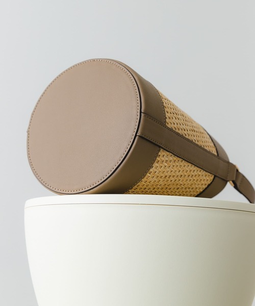 RODE SKO(ロデスコ)の「バケットショルダーバッグ(ショルダーバッグ・レディース・グレー系その他/ホワイト・ONE)」の16枚目の写真