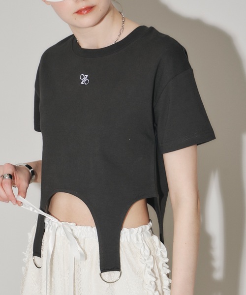刺繍入り黒フレアスリーブTシャツ ジュンレッド JUNRed フラワー刺繍オーバーサイズTシャツ