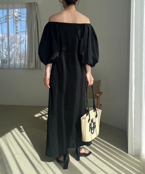 one after another NICE CLAUP(ワンアフターアナザーナイスクラップ)の「ボリュームスリーブワンピース【ZOZO限定】(ワンピース・レディース・アイボリー/ブラック/グレイッシュベージュ・FREE)」の16枚目の写真