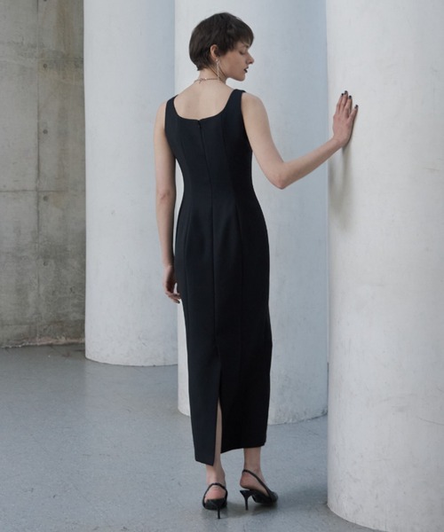 JOSE MOON（ジョゼムーン）の「CURVE NECK DRESS/カーブネック