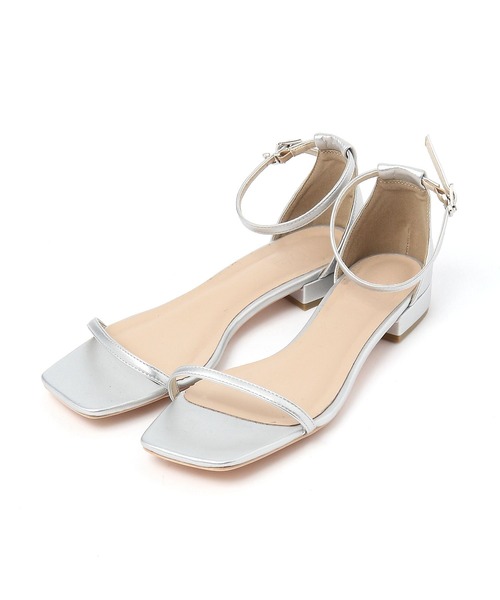 LAKOLE(ラコレ)の「細ストラップサンダル / 113993(サンダル・レディース・シルバー/ライトブルー/ブラック・LARGE/MEDIUM)」の4枚目の写真