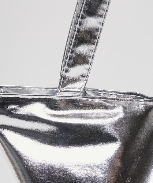 Theater code(シアターコード)の「▲metallic tote bag / メタリック トートバッグ シルバー(トートバッグ・メンズ・シルバー・FREE)」の2枚目の写真