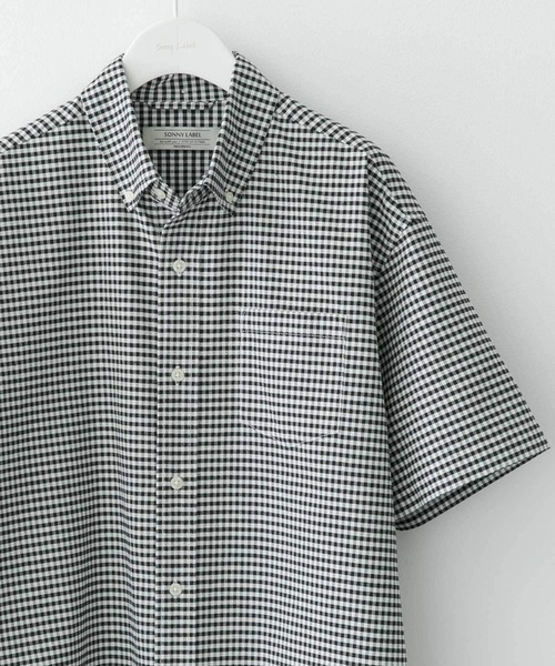 URBAN RESEARCH Sonny Label（アーバンリサーチサニーレーベル）の「『XLサイズ/WEB限定/抗菌/イージーケア』オックスボタンダウン半袖シャツ（シャツ/ブラウス・メンズ・ライトブルー/ネイビー/ストライプ/ホワイト/ブラック系その他/ホワイト系その他/グレー系その他・MEDIUM/LARGE/X-LARGE）」の3枚目の写真