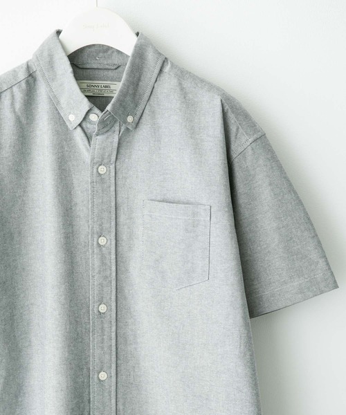 URBAN RESEARCH Sonny Label（アーバンリサーチサニーレーベル）の「『XLサイズ/WEB限定/抗菌/イージーケア』オックスボタンダウン半袖シャツ（シャツ/ブラウス・メンズ・ライトブルー/ネイビー/ストライプ/ホワイト/ブラック系その他/ホワイト系その他/グレー系その他・MEDIUM/LARGE/X-LARGE）」の4枚目の写真