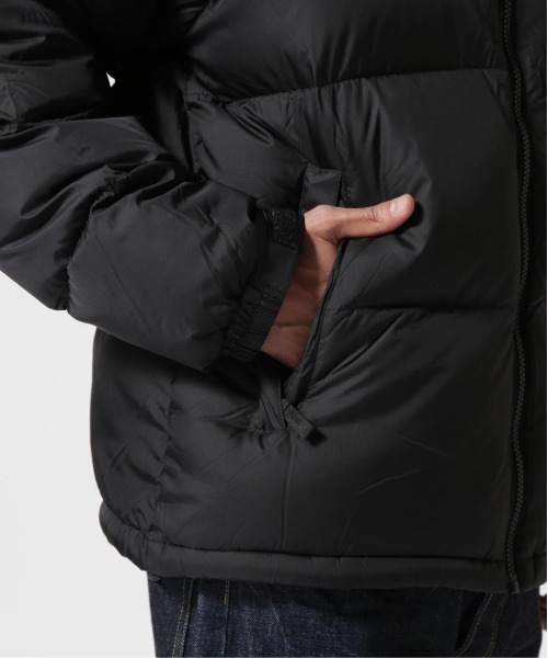 THE NORTH FACE（ザノースフェイス）の「THE NORTH FACE/ザ・ノース・フェイス  Nuptse Hoodie ヌプシフーディー ND92331  2024年秋冬入荷モデル（ダウンジャケット/コート・メンズ・ブラック・S/M/L/XL）」の10枚目の写真