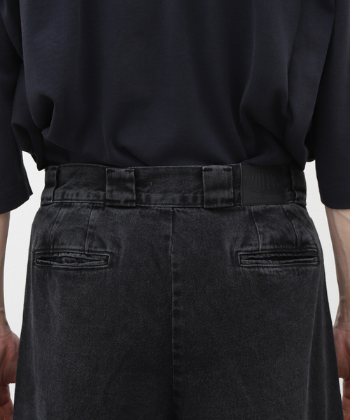 WILLY CHAVARRIA(ウィリーチャバリア)の「WILLY CHAVARRIA DENIM CARGO POCKET BSP505-B(デニムパンツ・メンズ・ブラック系その他・SMALL/MEDIUM)」の7枚目の写真