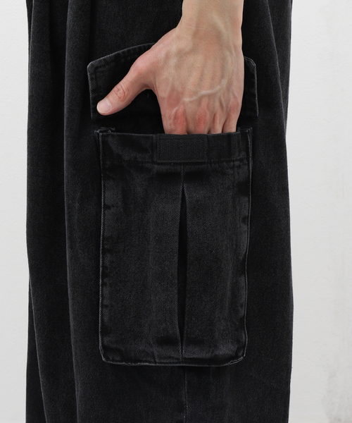 WILLY CHAVARRIA(ウィリーチャバリア)の「WILLY CHAVARRIA DENIM CARGO POCKET BSP505-B(デニムパンツ・メンズ・ブラック系その他・SMALL/MEDIUM)」の13枚目の写真